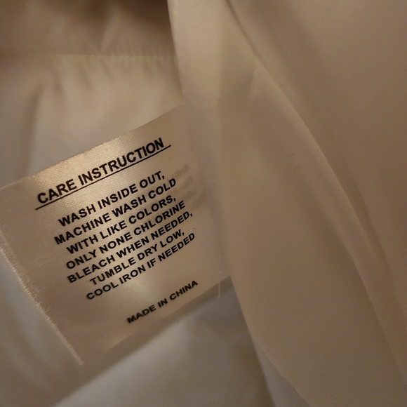 NINE WEST PUFFER COAT - Picture 3 of 8